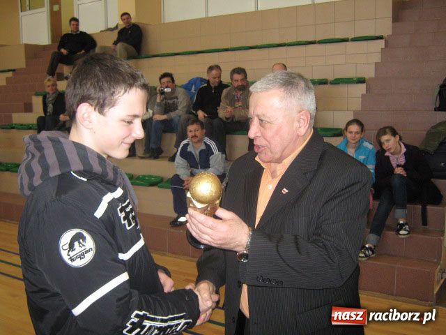 Zdjęcie w galerii na portalu naszraciborz.pl: Unia zdominowała finał Ligi Halowej wiadomości z regionu