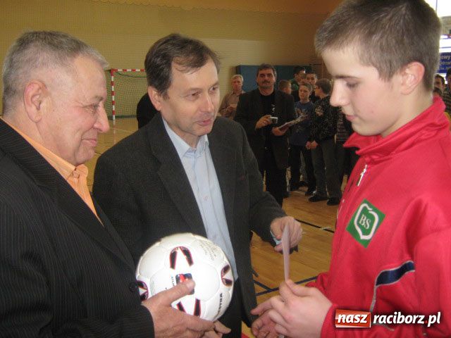 Zdjęcie w galerii na portalu naszraciborz.pl: Unia zdominowała finał Ligi Halowej wiadomości z regionu