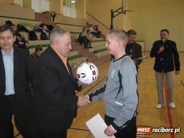 Zdjęcie w galerii na portalu naszraciborz.pl: Unia zdominowała finał Ligi Halowej wiadomości z regionu
