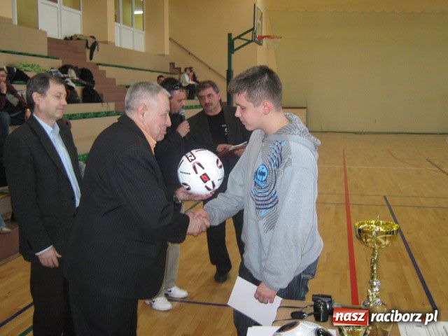 Zdjęcie w galerii na portalu naszraciborz.pl: Unia zdominowała finał Ligi Halowej wiadomości z regionu