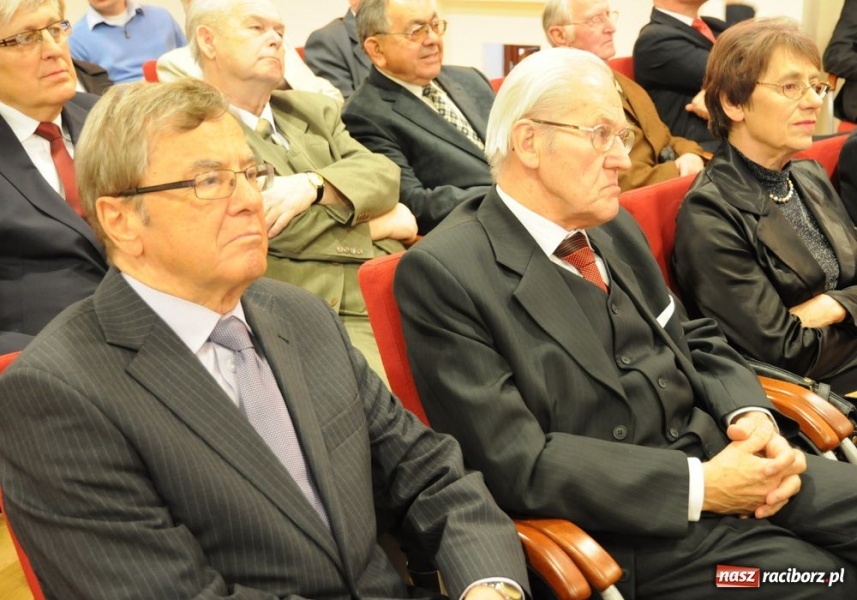 Zdjęcie w galerii na portalu naszraciborz.pl: Szkoła, która daje szlachectwo wiadomości z regionu