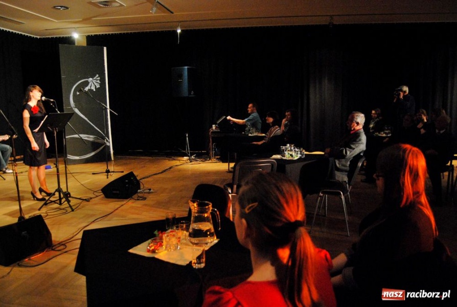 Zdjęcie w galerii na portalu naszraciborz.pl: Magda Hołyk z własnym recitalem wiadomości z regionu