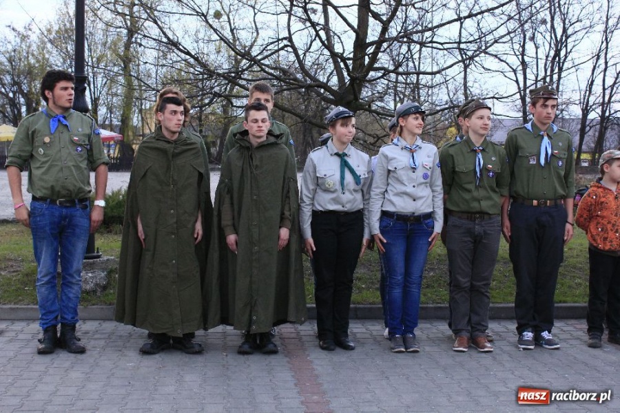 Zdjęcie w galerii na portalu naszraciborz.pl: Uczcili pamięć pomordowanych wiadomości z regionu