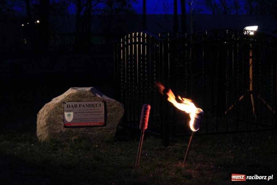 Zdjęcie w galerii na portalu naszraciborz.pl: Uczcili pamięć pomordowanych wiadomości z regionu