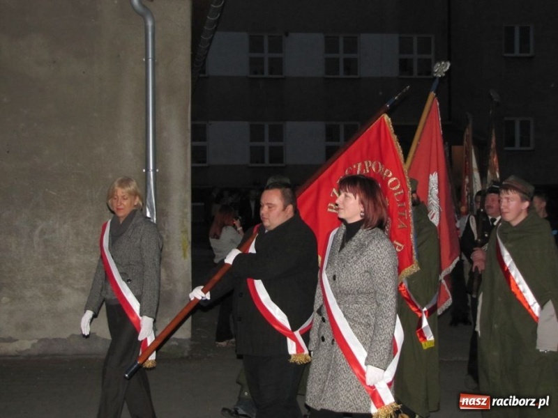 Zdjęcie w galerii na portalu naszraciborz.pl: Uczcili pamięć pomordowanych wiadomości z regionu