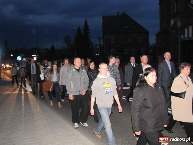 Zdjęcie w galerii na portalu naszraciborz.pl: Uczcili pamięć pomordowanych wiadomości z regionu