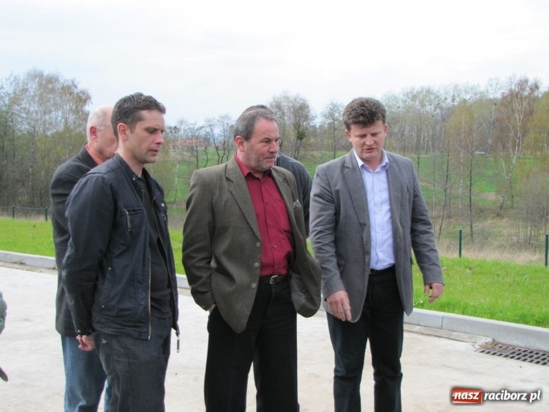Zdjęcie w galerii na portalu naszraciborz.pl: Radni zwiedzali składowisko odpadów wiadomości z regionu