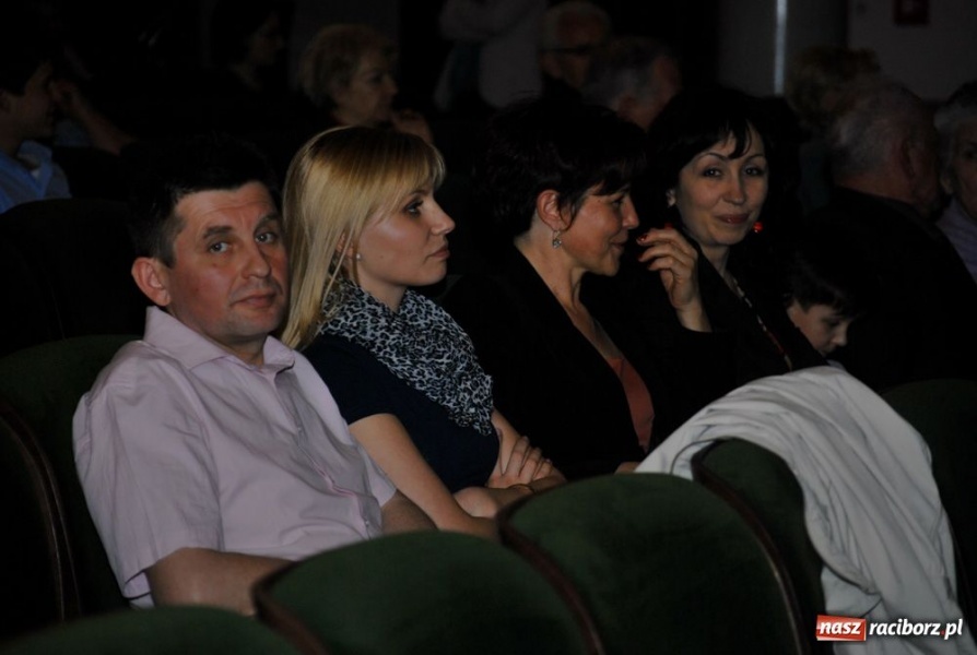 Zdjęcie w galerii na portalu naszraciborz.pl: Strzecha pokazała Hej kole młyna wiadomości z regionu