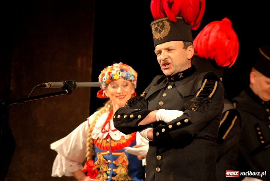 Zdjęcie w galerii na portalu naszraciborz.pl: Strzecha pokazała Hej kole młyna wiadomości z regionu