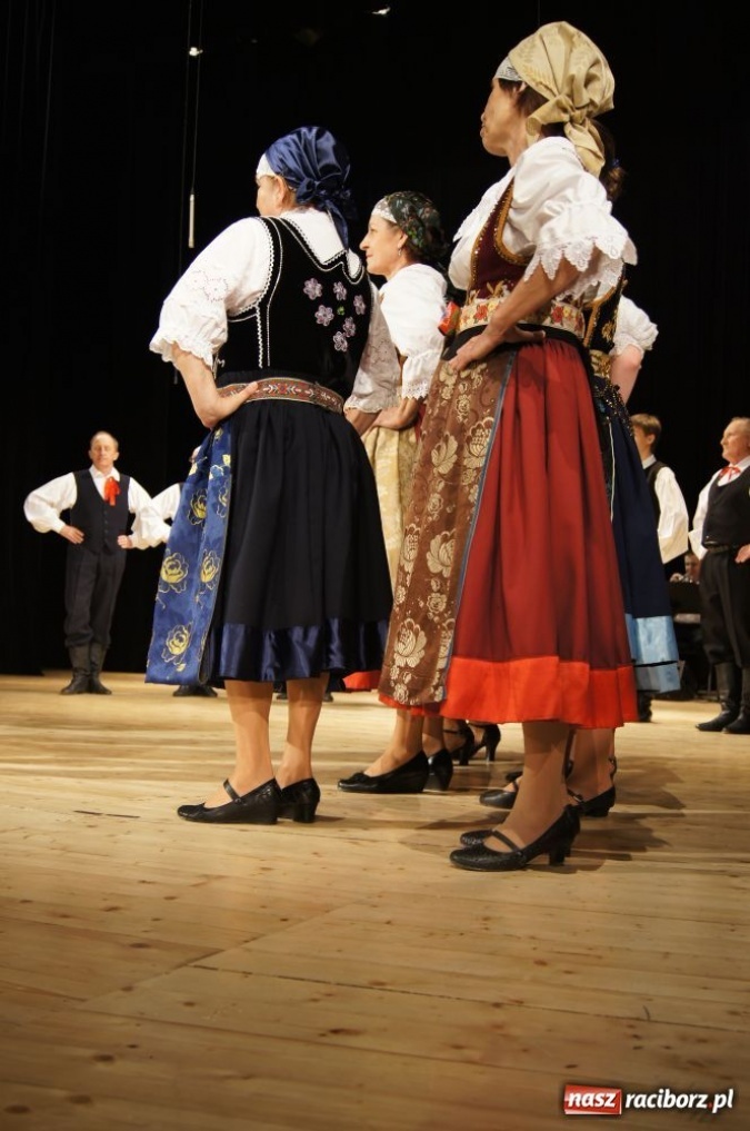 Zdjęcie w galerii na portalu naszraciborz.pl: Strzecha pokazała Hej kole młyna wiadomości z regionu