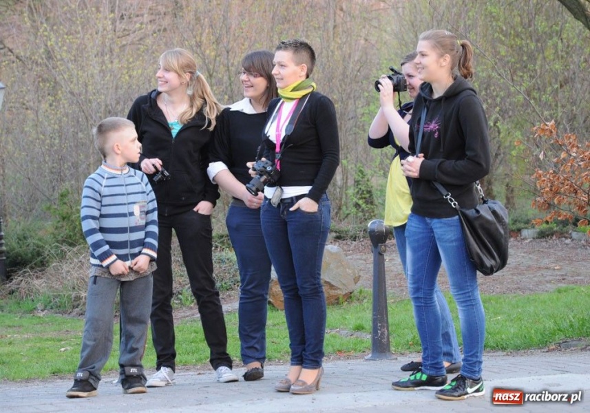 Zdjęcie w galerii na portalu naszraciborz.pl: Ratowali kościółek w Pietrowicach wiadomości z regionu