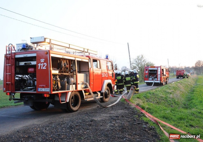 Zdjęcie w galerii na portalu naszraciborz.pl: Ratowali kościółek w Pietrowicach wiadomości z regionu