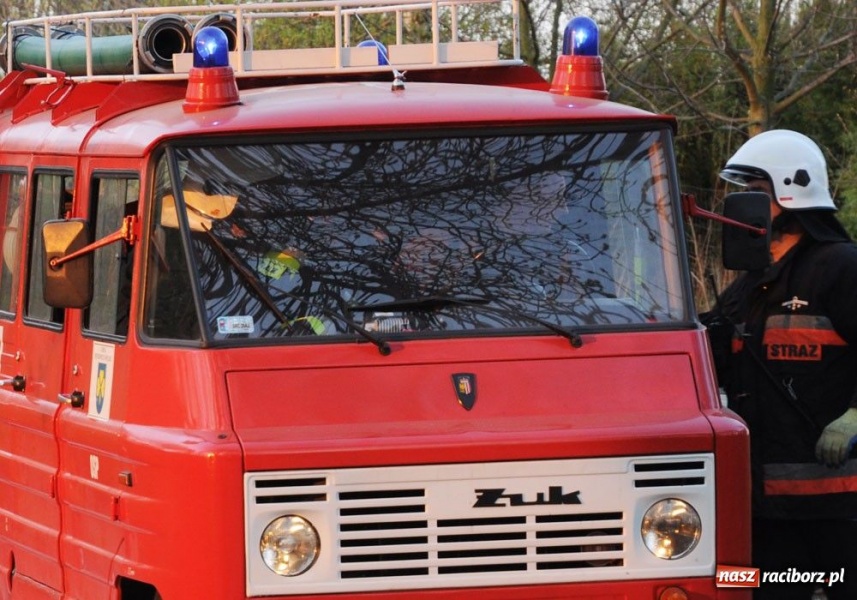 Zdjęcie w galerii na portalu naszraciborz.pl: Ratowali kościółek w Pietrowicach wiadomości z regionu