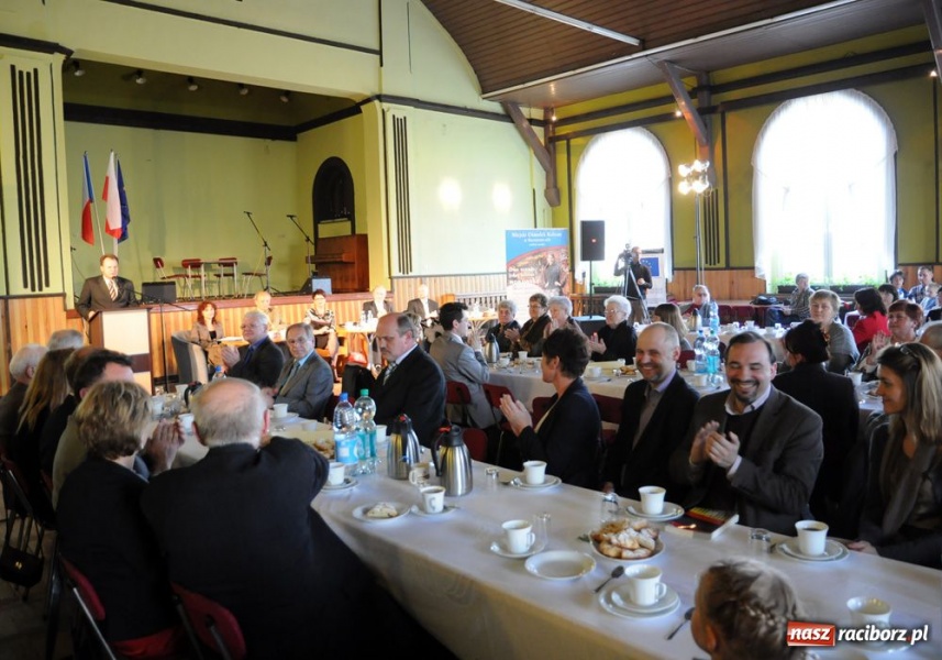 Zdjęcie w galerii na portalu naszraciborz.pl: W Borucinie dyskutowano o Morawcach wiadomości z regionu