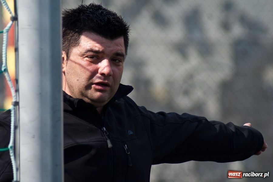 Zdjęcie w galerii na portalu naszraciborz.pl: Zakład Karny z pucharem dyrektora ZSZ wiadomości z regionu