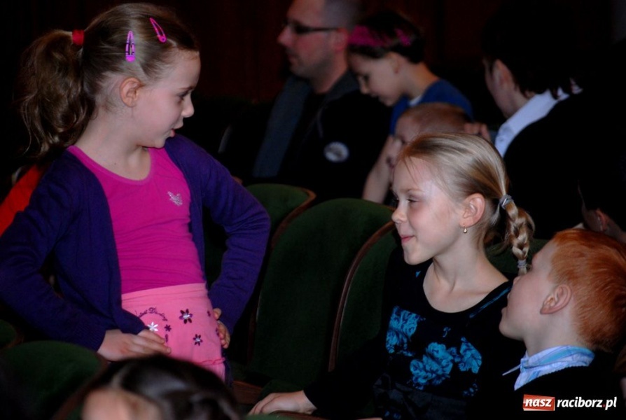 Zdjęcie w galerii na portalu naszraciborz.pl: Bajkowe popołudnie w RCK-u wiadomości z regionu