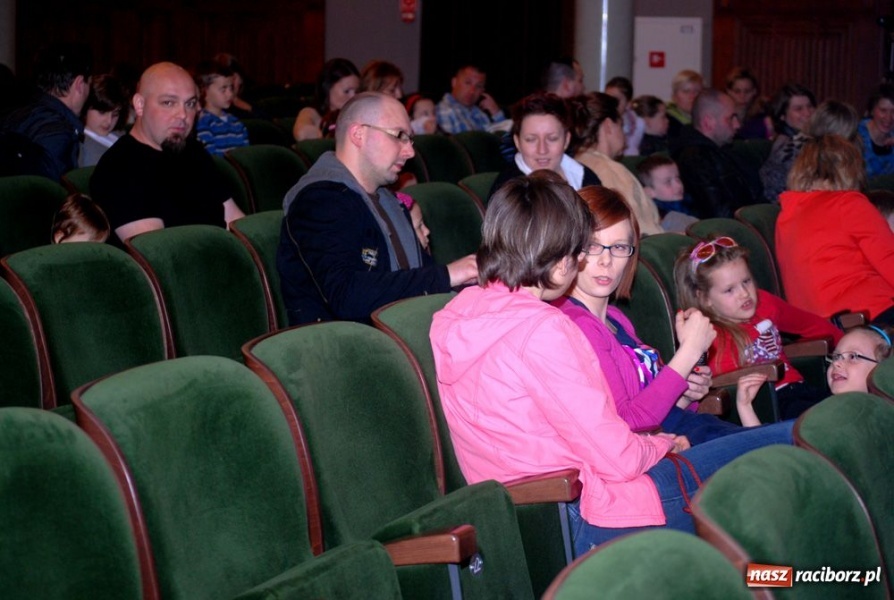 Zdjęcie w galerii na portalu naszraciborz.pl: Bajkowe popołudnie w RCK-u wiadomości z regionu