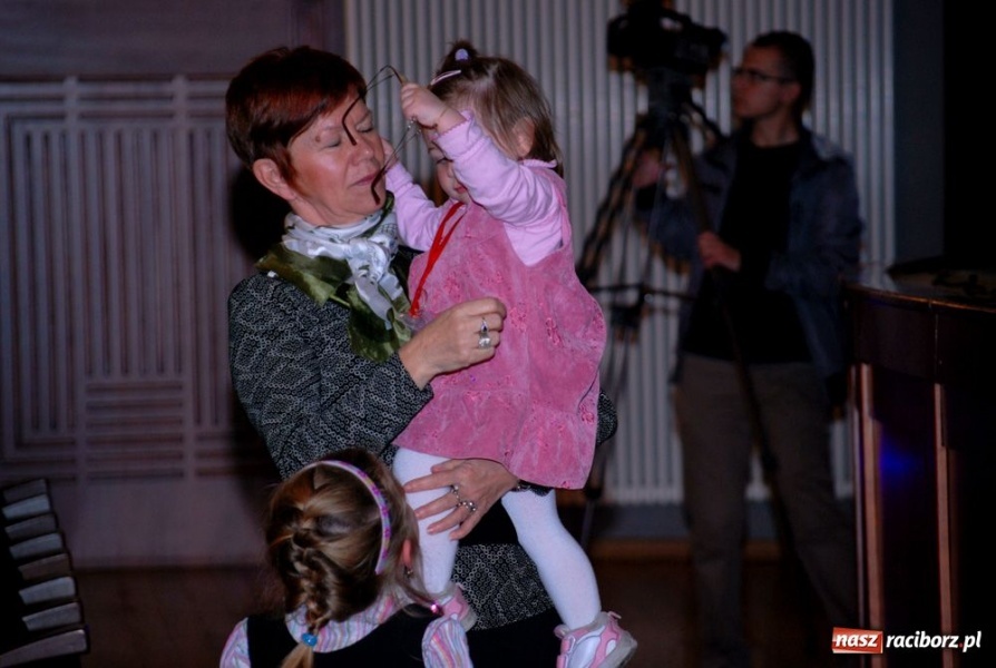 Zdjęcie w galerii na portalu naszraciborz.pl: Bajkowe popołudnie w RCK-u wiadomości z regionu