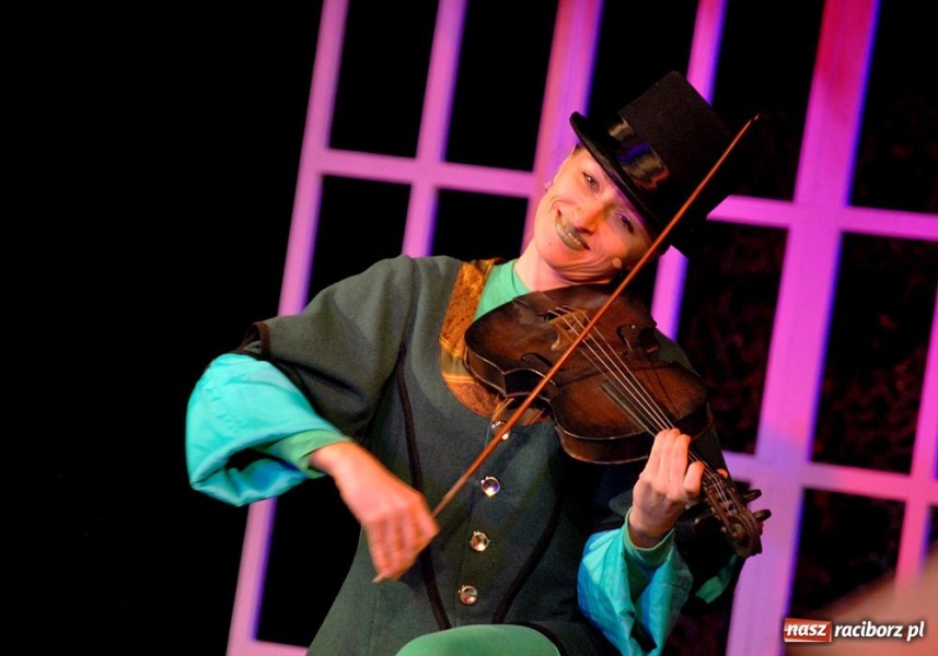 Zdjęcie w galerii na portalu naszraciborz.pl: Bajkowe popołudnie w RCK-u wiadomości z regionu