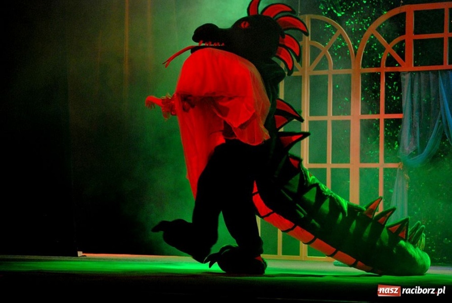 Zdjęcie w galerii na portalu naszraciborz.pl: Bajkowe popołudnie w RCK-u wiadomości z regionu