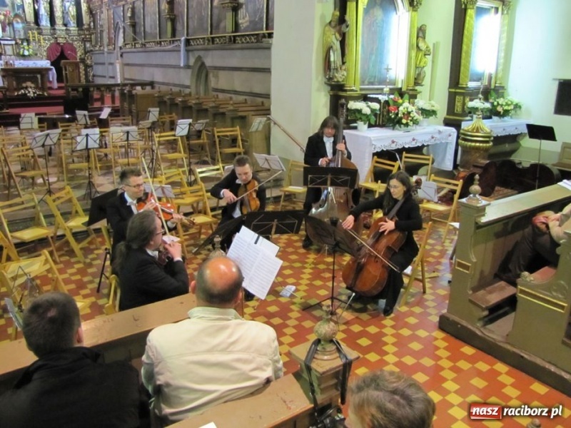 Zdjęcie w galerii na portalu naszraciborz.pl: To był koncert na najwyższym poziomie wiadomości z regionu