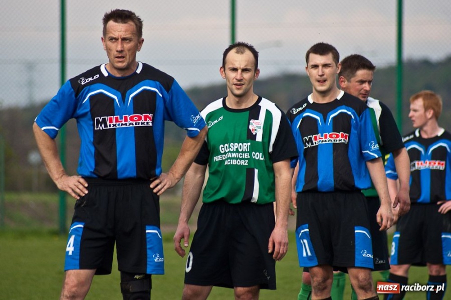 Zdjęcie w galerii na portalu naszraciborz.pl: Wicher postraszył Chałupki wiadomości z regionu