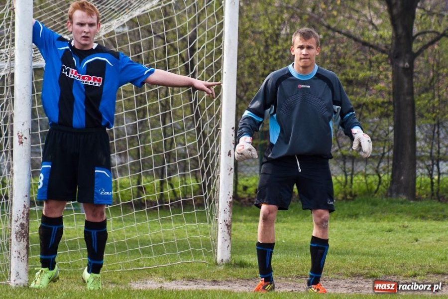 Zdjęcie w galerii na portalu naszraciborz.pl: Wicher postraszył Chałupki wiadomości z regionu