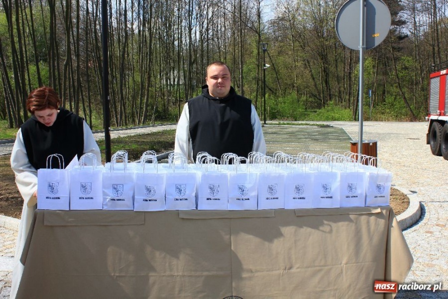 Zdjęcie w galerii na portalu naszraciborz.pl: Parking z prawdziwego zdarzenia wiadomości z regionu