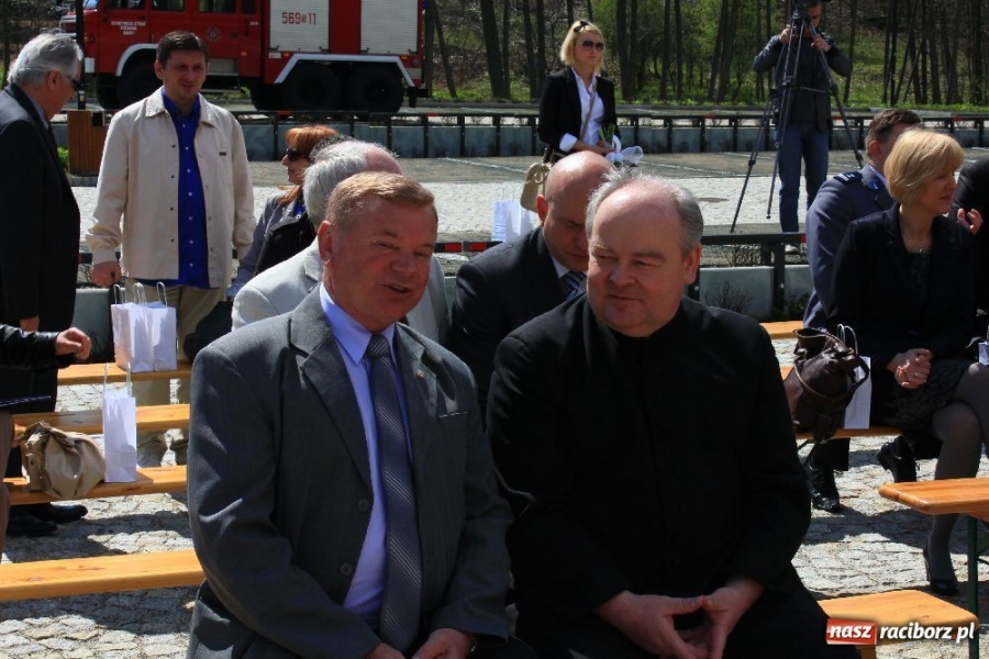 Zdjęcie w galerii na portalu naszraciborz.pl: Parking z prawdziwego zdarzenia wiadomości z regionu