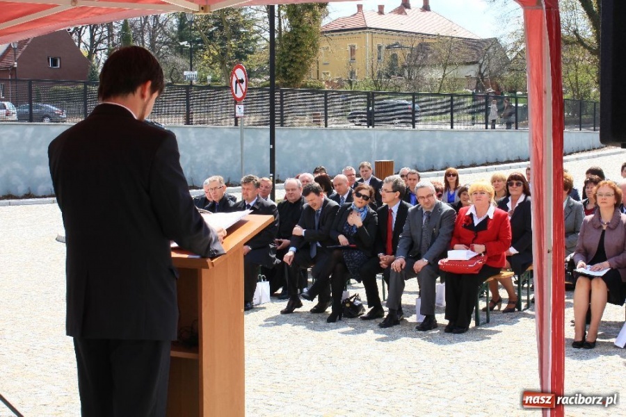 Zdjęcie w galerii na portalu naszraciborz.pl: Parking z prawdziwego zdarzenia wiadomości z regionu
