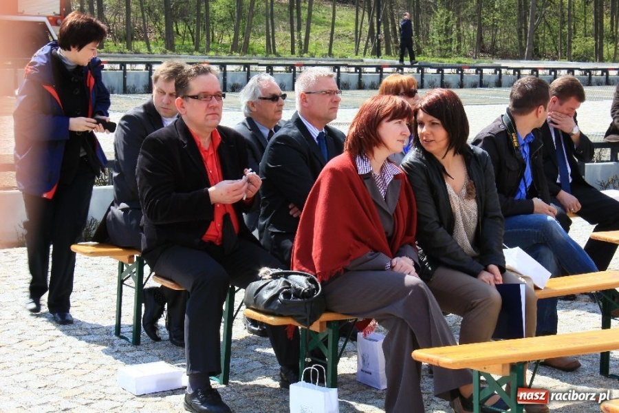 Zdjęcie w galerii na portalu naszraciborz.pl: Parking z prawdziwego zdarzenia wiadomości z regionu