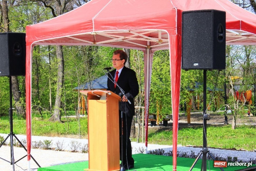 Zdjęcie w galerii na portalu naszraciborz.pl: Parking z prawdziwego zdarzenia wiadomości z regionu