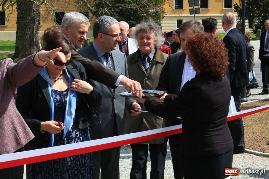 Zdjęcie w galerii na portalu naszraciborz.pl: Parking z prawdziwego zdarzenia wiadomości z regionu