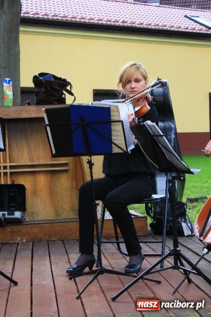 Zdjęcie w galerii na portalu naszraciborz.pl: Parking z prawdziwego zdarzenia wiadomości z regionu