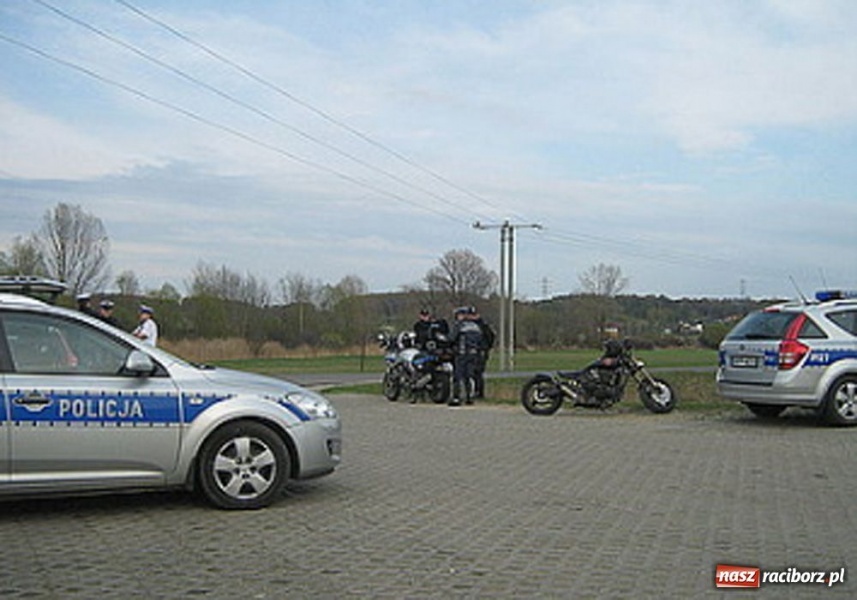 Zdjęcie w galerii na portalu naszraciborz.pl: Obława na 