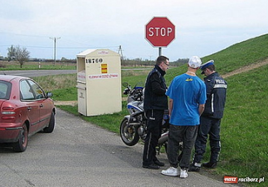 Zdjęcie w galerii na portalu naszraciborz.pl: Obława na 