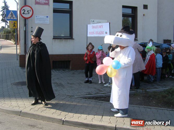 Zdjęcie w galerii na portalu naszraciborz.pl: Światowy Dzień Książki i Praw Autorskich wiadomości z regionu