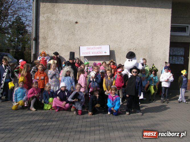 Zdjęcie w galerii na portalu naszraciborz.pl: Światowy Dzień Książki i Praw Autorskich wiadomości z regionu