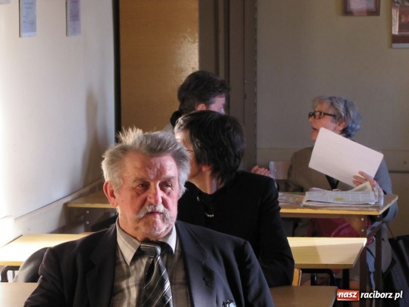 Zdjęcie w galerii na portalu naszraciborz.pl: Starosta oberwał za służbę zdrowia wiadomości z regionu