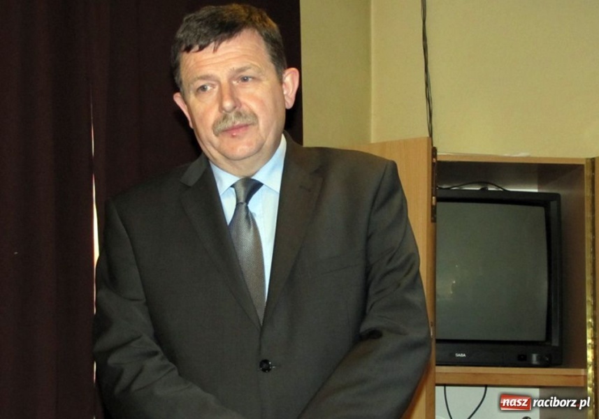 Zdjęcie w galerii na portalu naszraciborz.pl: Starosta oberwał za służbę zdrowia wiadomości z regionu