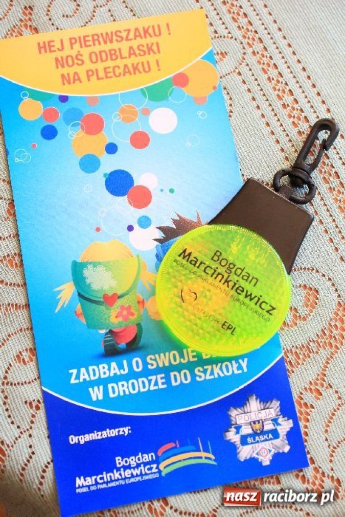 Zdjęcie w galerii na portalu naszraciborz.pl: Pierwszaku! Noś odblaski na plecaku wiadomości z regionu
