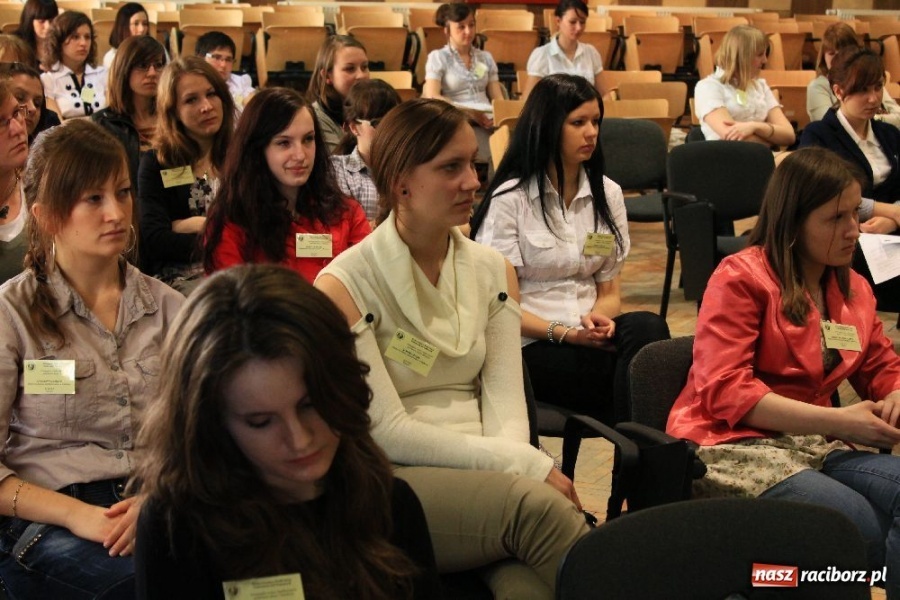 Zdjęcie w galerii na portalu naszraciborz.pl: Współczesne problemy dzieci i młodzieży wiadomości z regionu