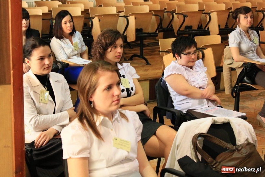 Zdjęcie w galerii na portalu naszraciborz.pl: Współczesne problemy dzieci i młodzieży wiadomości z regionu