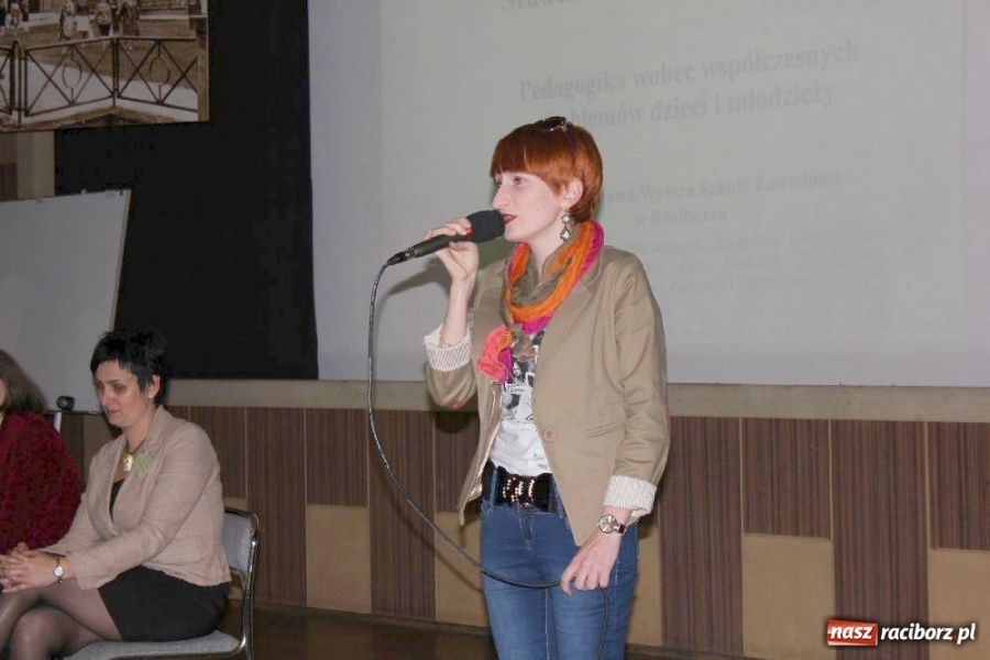 Zdjęcie w galerii na portalu naszraciborz.pl: Współczesne problemy dzieci i młodzieży wiadomości z regionu