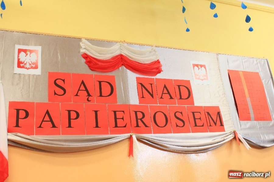 Zdjęcie w galerii na portalu naszraciborz.pl: Sąd nad szkodliwym papierosem wiadomości z regionu