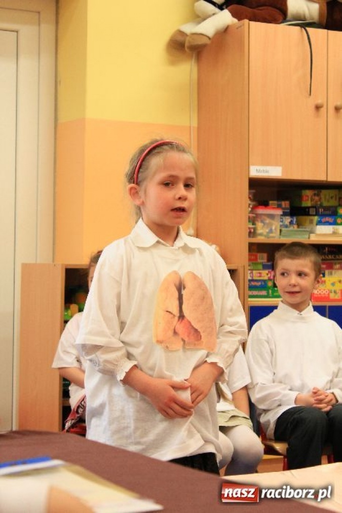 Zdjęcie w galerii na portalu naszraciborz.pl: Sąd nad szkodliwym papierosem wiadomości z regionu