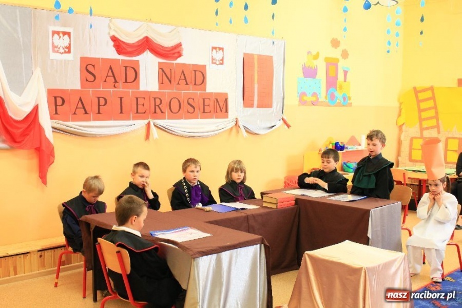 Zdjęcie w galerii na portalu naszraciborz.pl: Sąd nad szkodliwym papierosem wiadomości z regionu