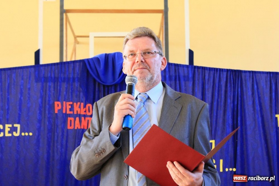 Zdjęcie w galerii na portalu naszraciborz.pl: Maturzyści z II LO zakończyli rok szkolny wiadomości z regionu