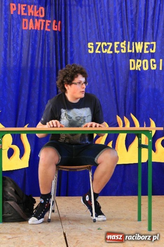 Zdjęcie w galerii na portalu naszraciborz.pl: Maturzyści z II LO zakończyli rok szkolny wiadomości z regionu