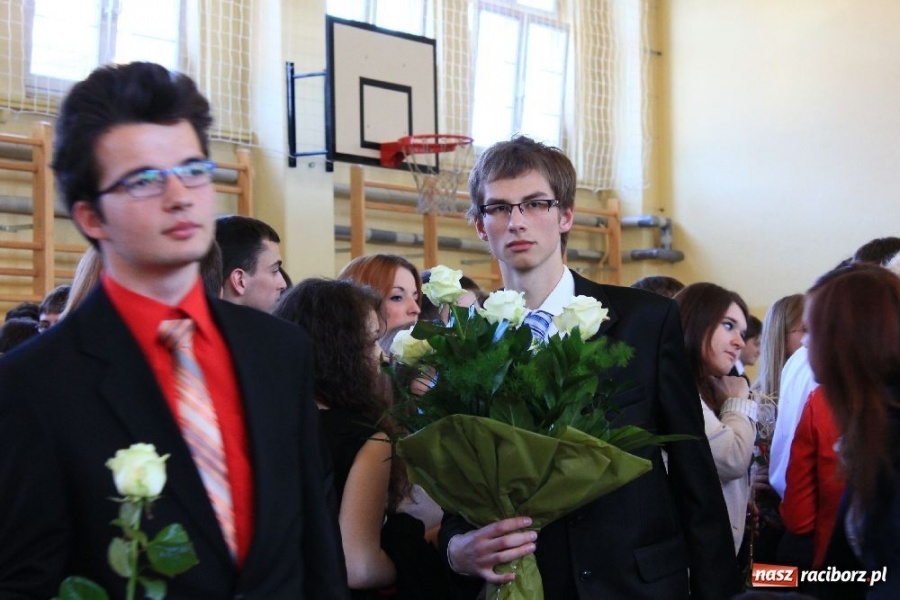Zdjęcie w galerii na portalu naszraciborz.pl: Maturzyści z II LO zakończyli rok szkolny wiadomości z regionu